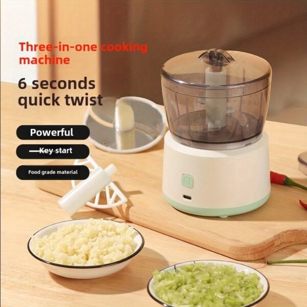 BlendChef Compact – Small Blender for Big Flavor